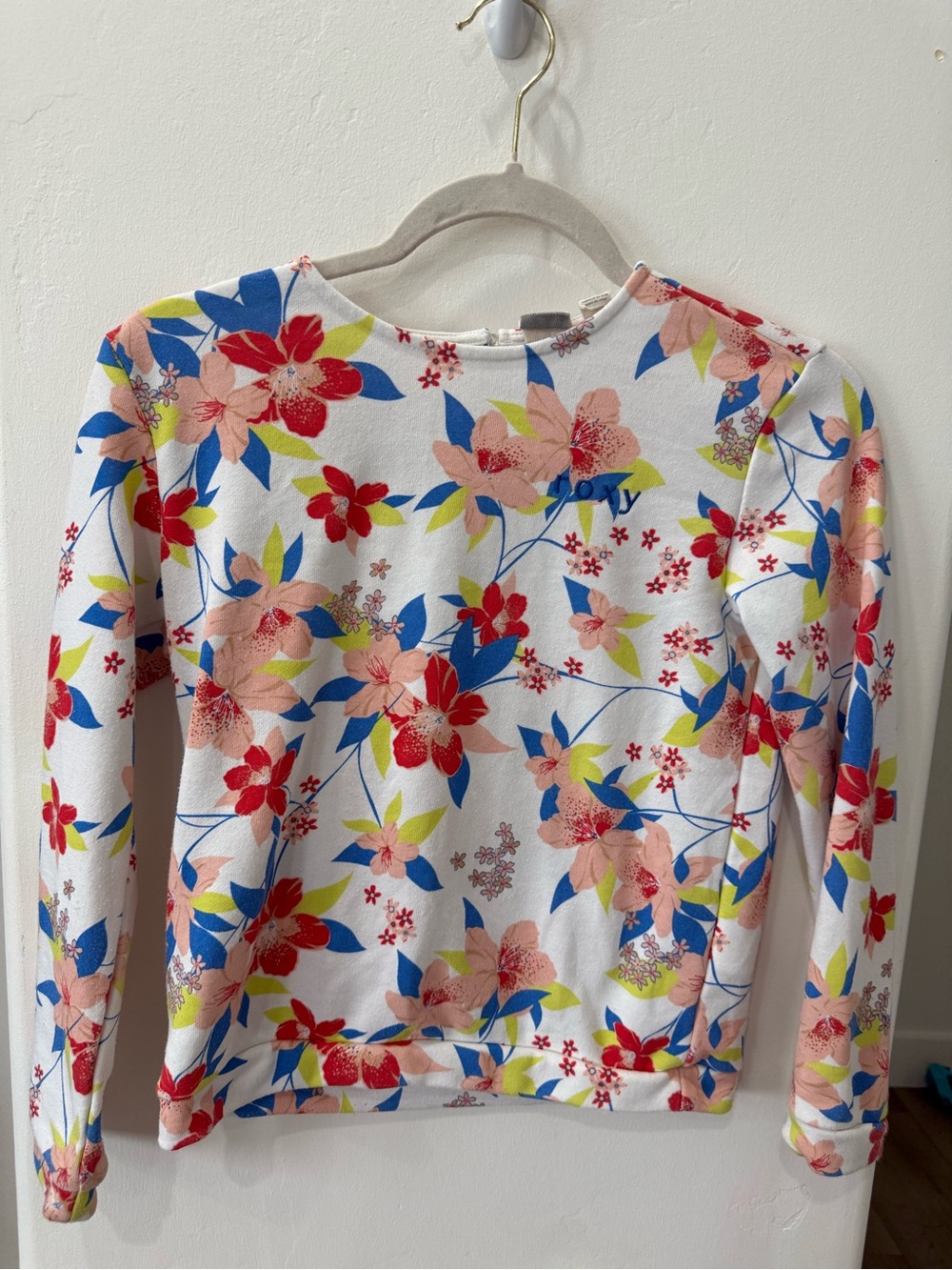 Roxy White Floral Crewneck Sweatshirt with Pink, Red & Blue Flowers